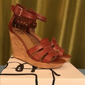 Dolce Vita Cadby Wedge Sandal Size 9.5